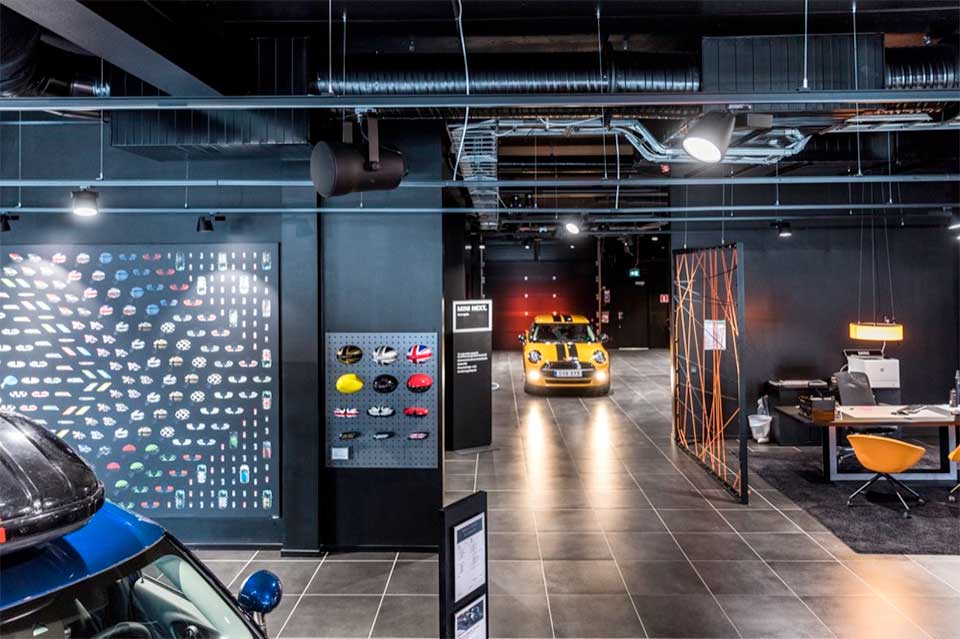 Easy to fit Professional Wireless Music Systems for Showrooms